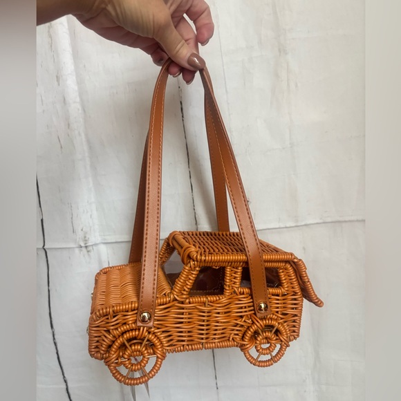 Tommy Bahama Handbags - NWT Wicker Car Jeep Shaped Handbag Tommy Bahama Viral Tik Tok Bag Brown Tan
